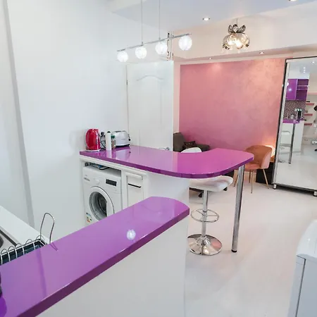 Ultra White & Lila *