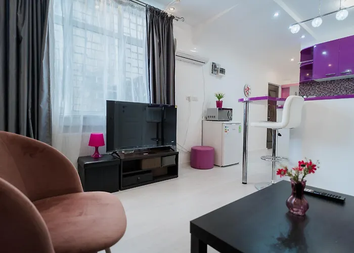 Apartament Ultra White & Lila